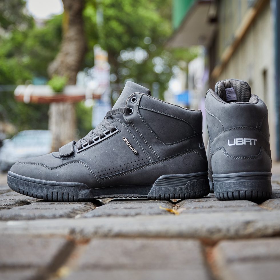 The Rise of Streetwear in Luxury Fashion: Redefining Style from the Ground Up