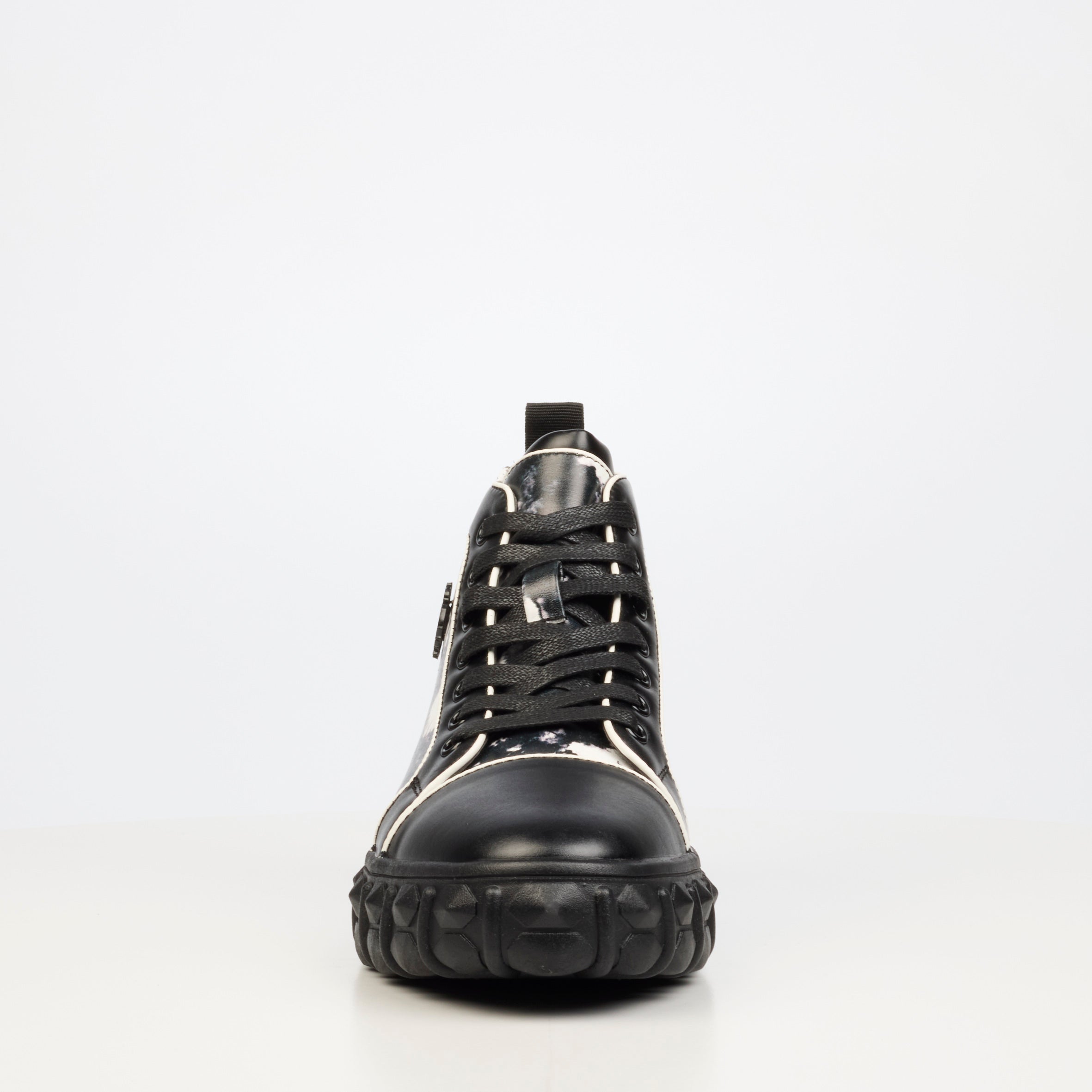 Mazerata Pigale 32 Faux Wax / Print Ankle Boot - Black