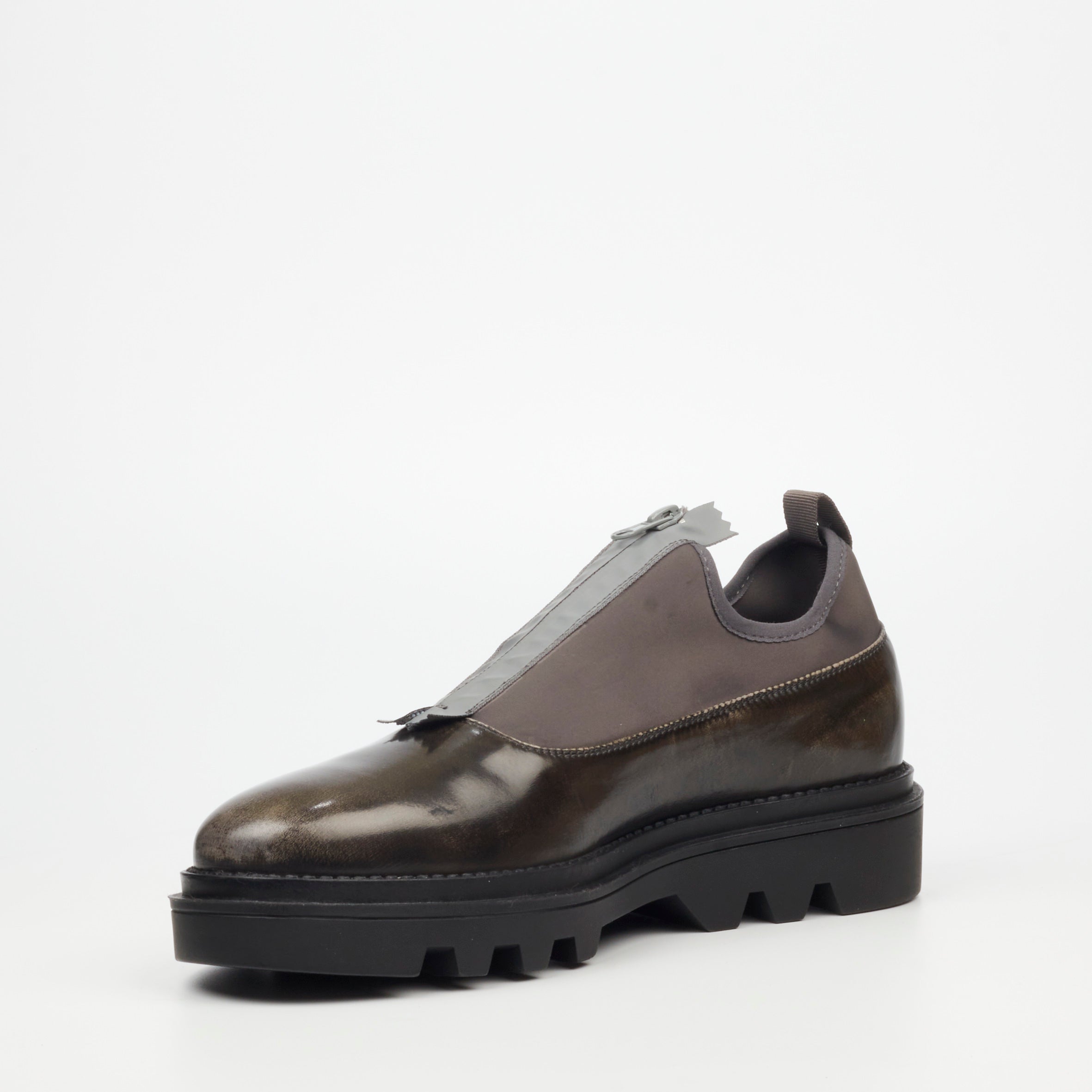 Mazerata Vinchey 64 Faux Leather / Lycra Shoe - Grey footwear Mazerata