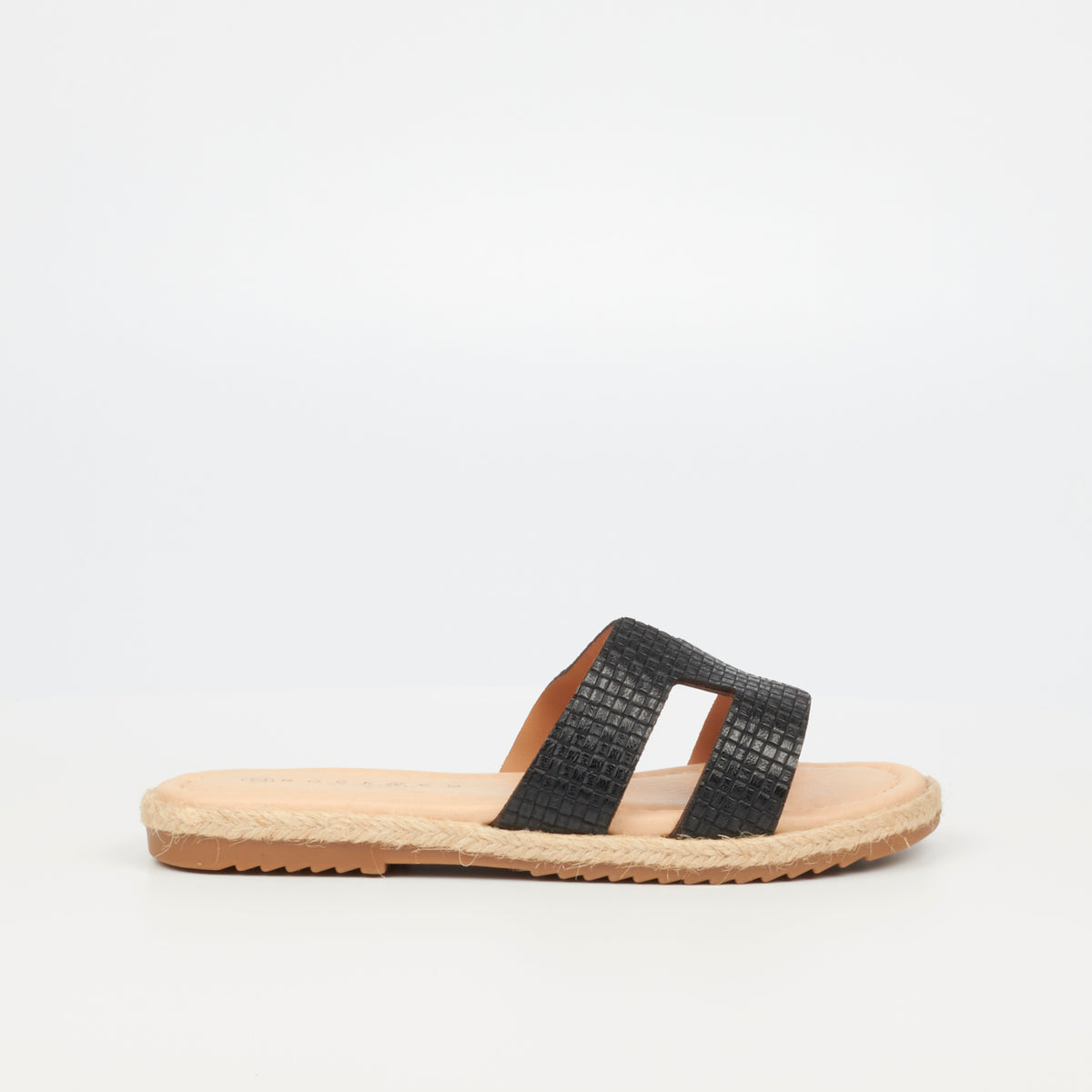 Flutterby Adella 1 Sandal - Black