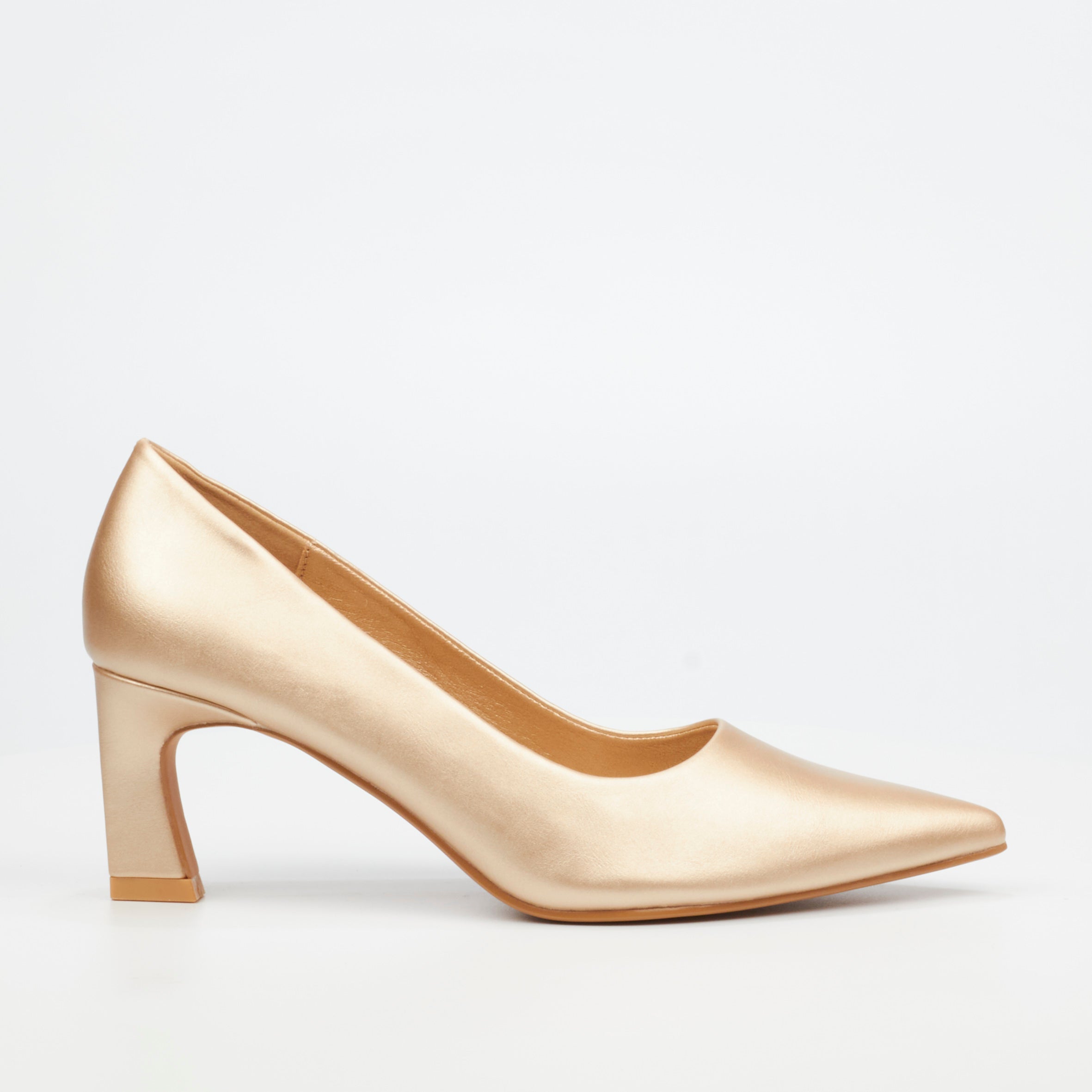 Butterfly Feet Alesia 2 Court - Champagne footwear Butterfly Feet