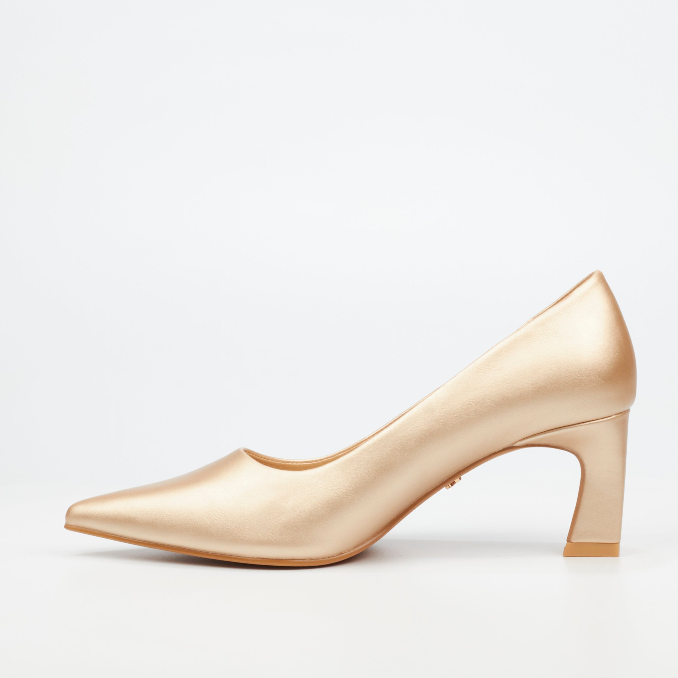 Butterfly Feet Alesia 2 Court - Champagne footwear Butterfly Feet