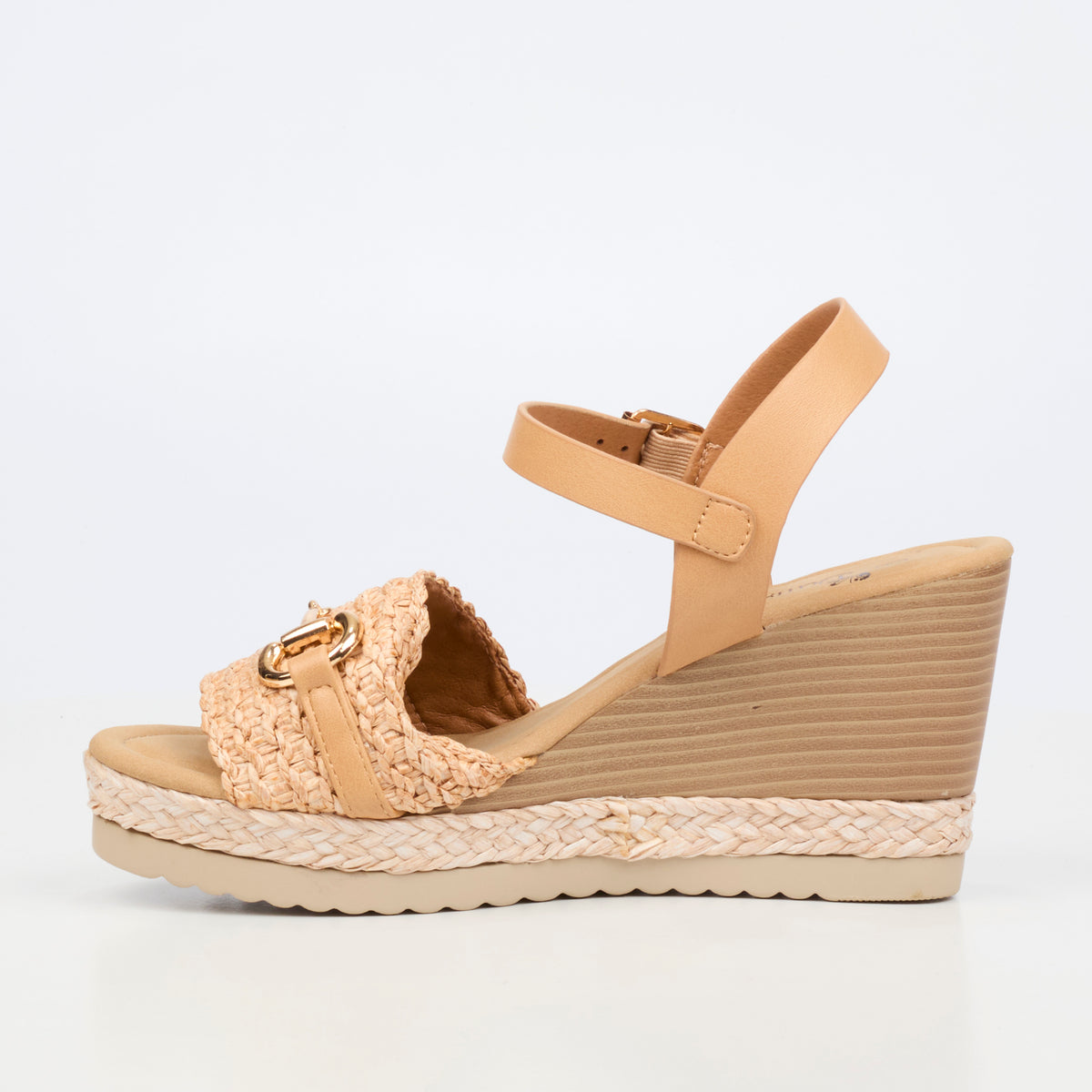 Butterfly Feet Avery 7  High Wedges - Beige