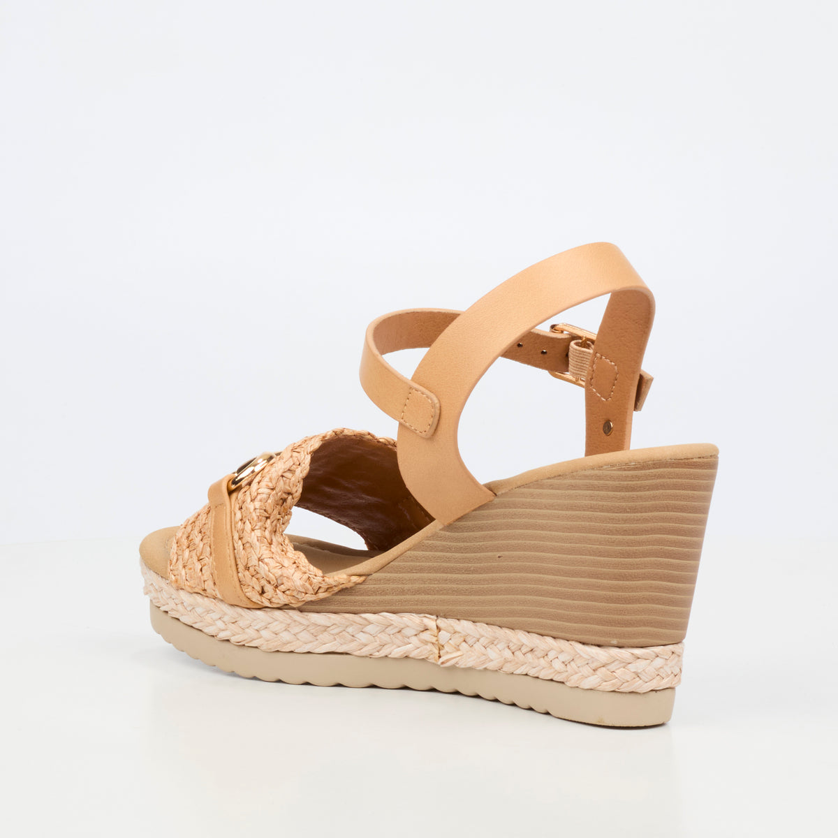 Butterfly Feet Avery 7  High Wedges - Beige