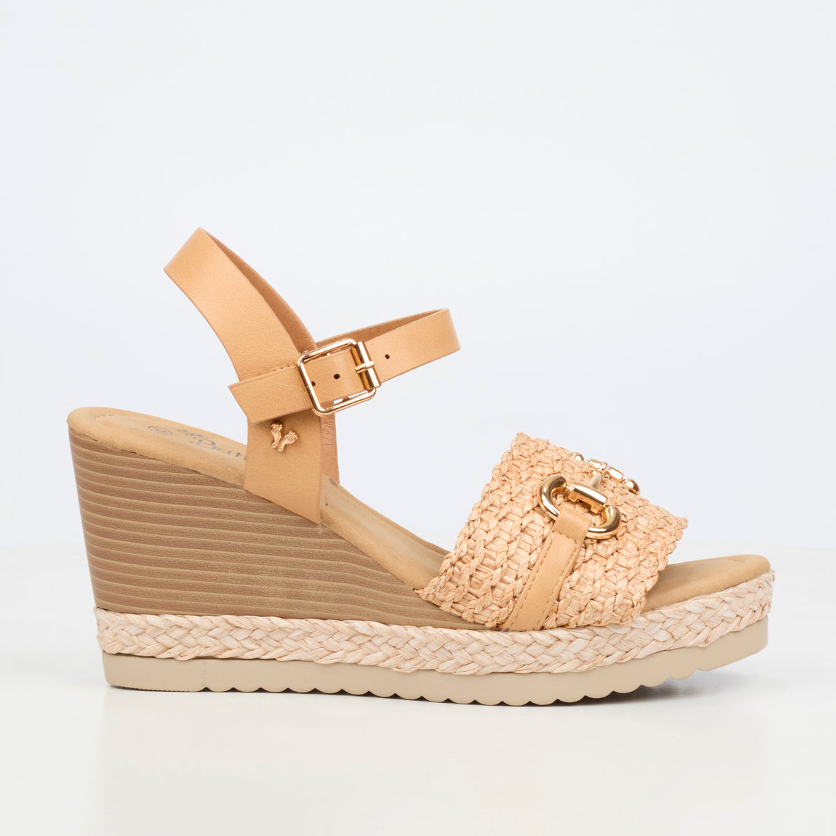 Butterfly Feet Avery 7  High Wedges - Beige