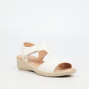 Butterfly Classics Chrissy 3 Wedge - White