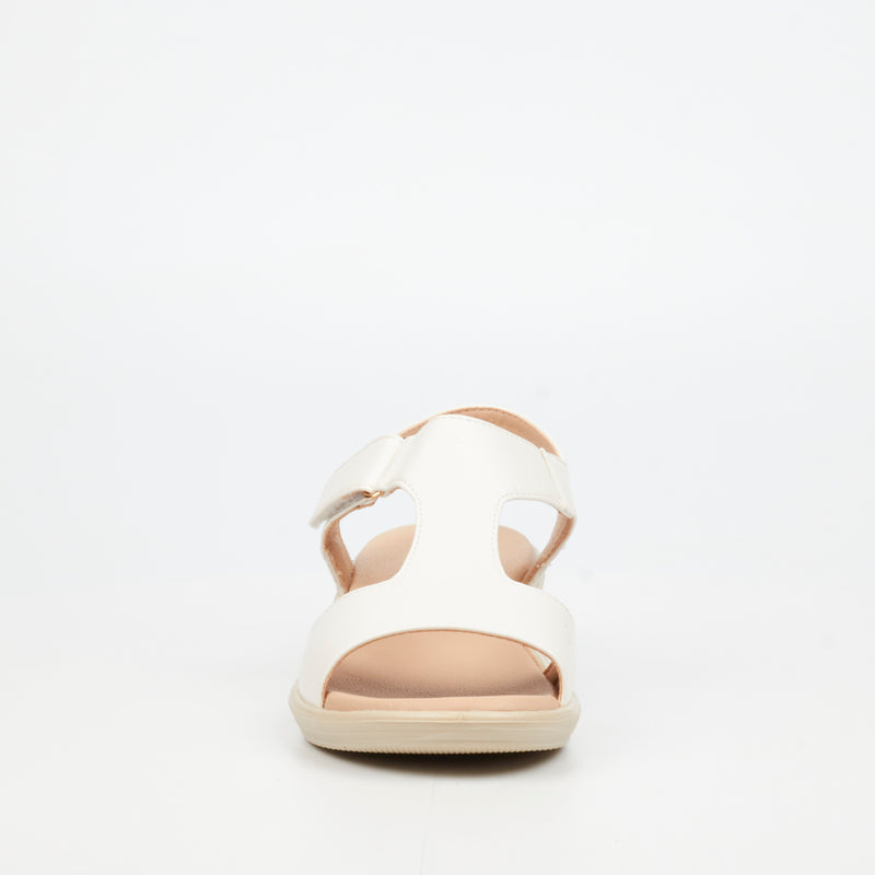 Butterfly Classics Chrissy 3 Wedge - White