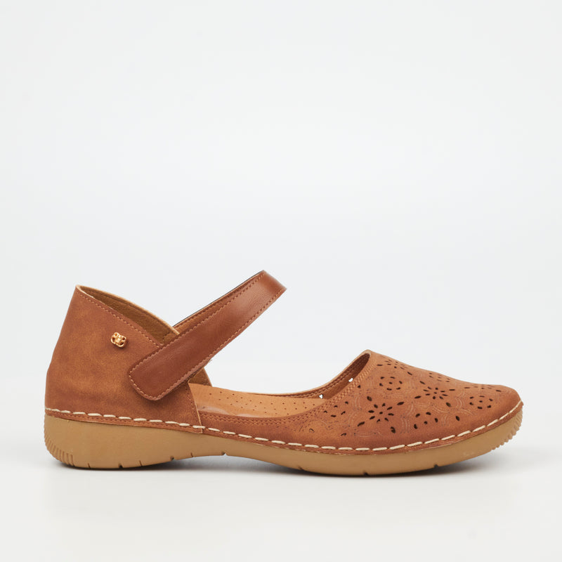 Butterfly Classics Cindi 1 Faux Nubuck Pump - Tan footwear Butterfly Classics