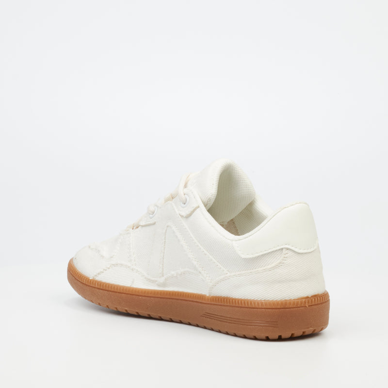 Butterfly Feet Clifton 1 Sneaker - White footwear Butterfly Feet