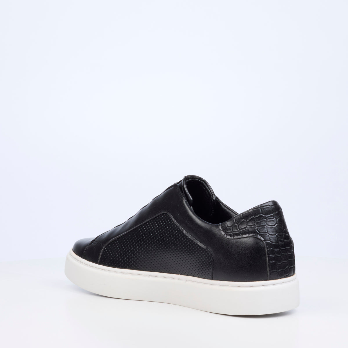 Mazerata Craig 3 Faux Wax Shoe - Black