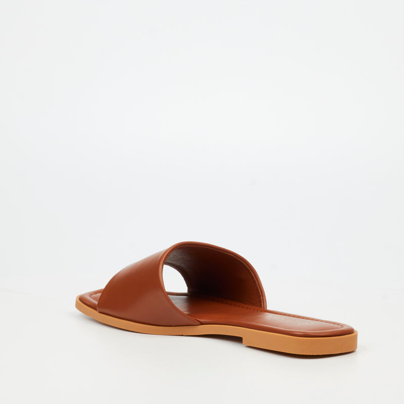 Miss Black Cream 1 Sandal - Tan