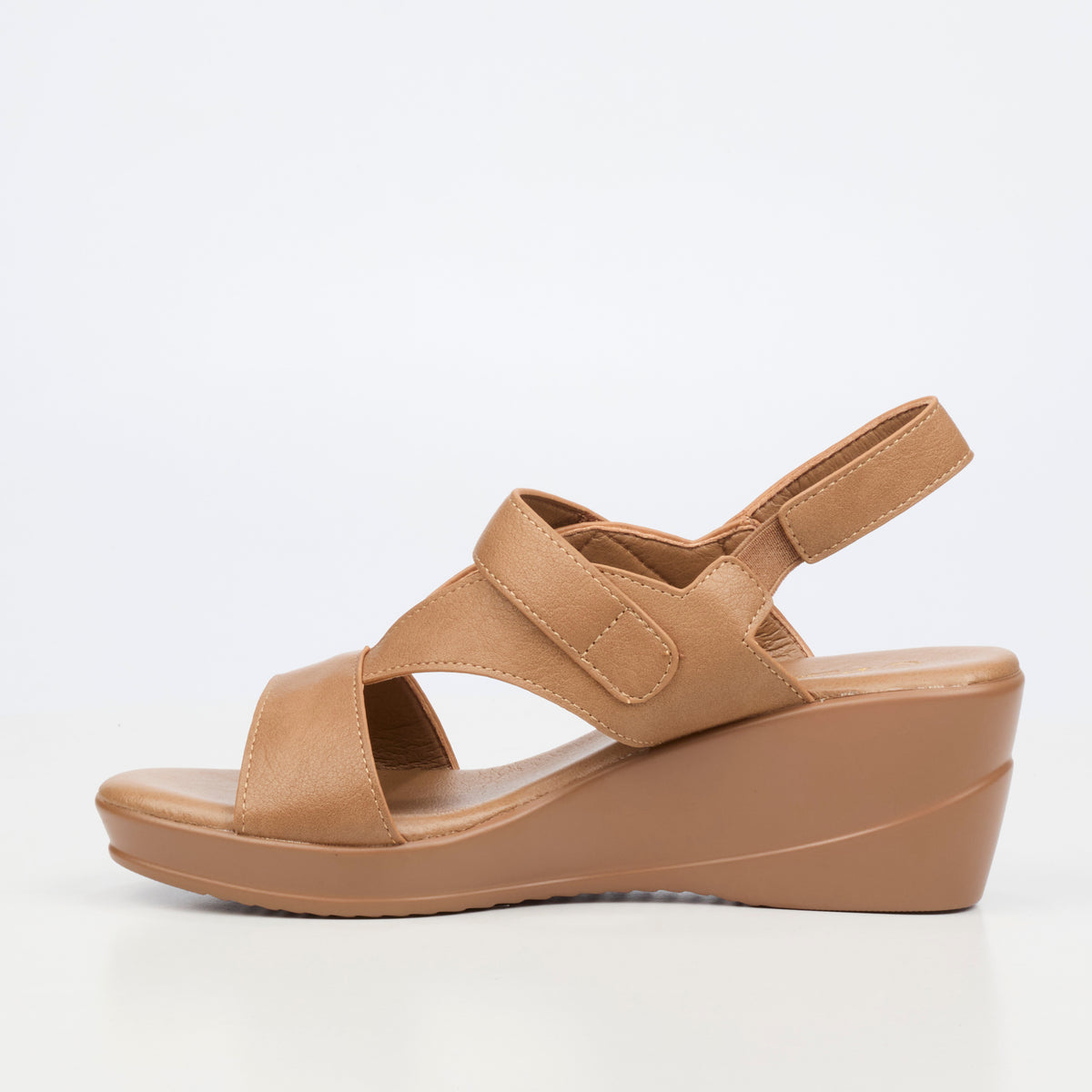 Butterfly Classics Danica 1 Low Wedges - Taupe