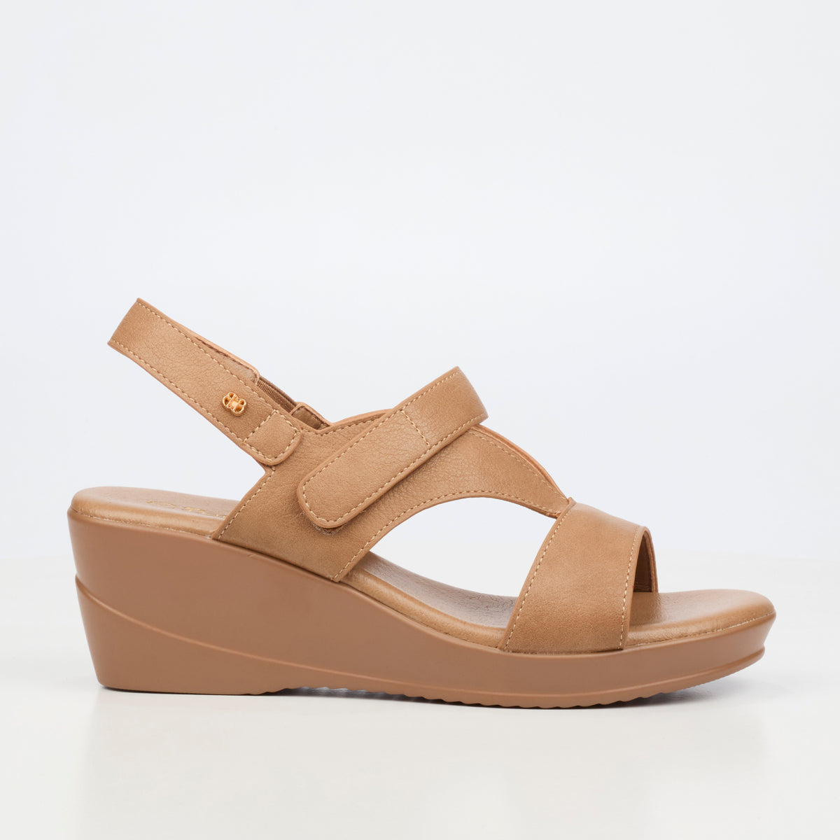 Butterfly Classics Danica 1 Low Wedges - Taupe