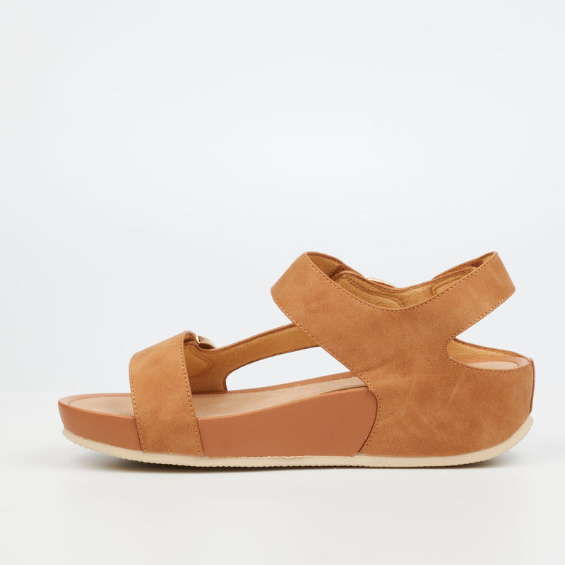 Butterfly Feet Delia 11 Sandal - Tan footwear Butterfly Feet   