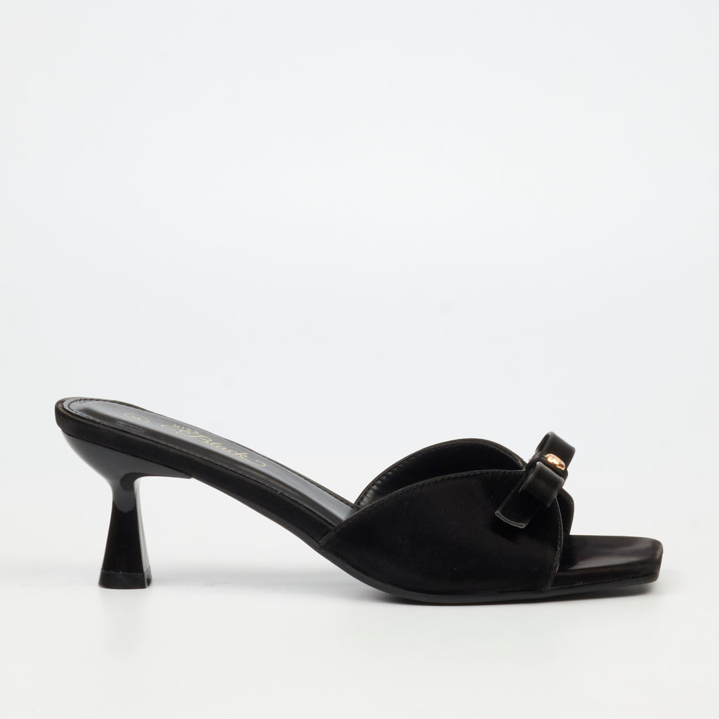 MIss Black Eldora 1 Heel - Black