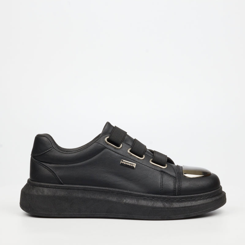 Urbanart Hype 12 Faux Wax Sneaker - Black