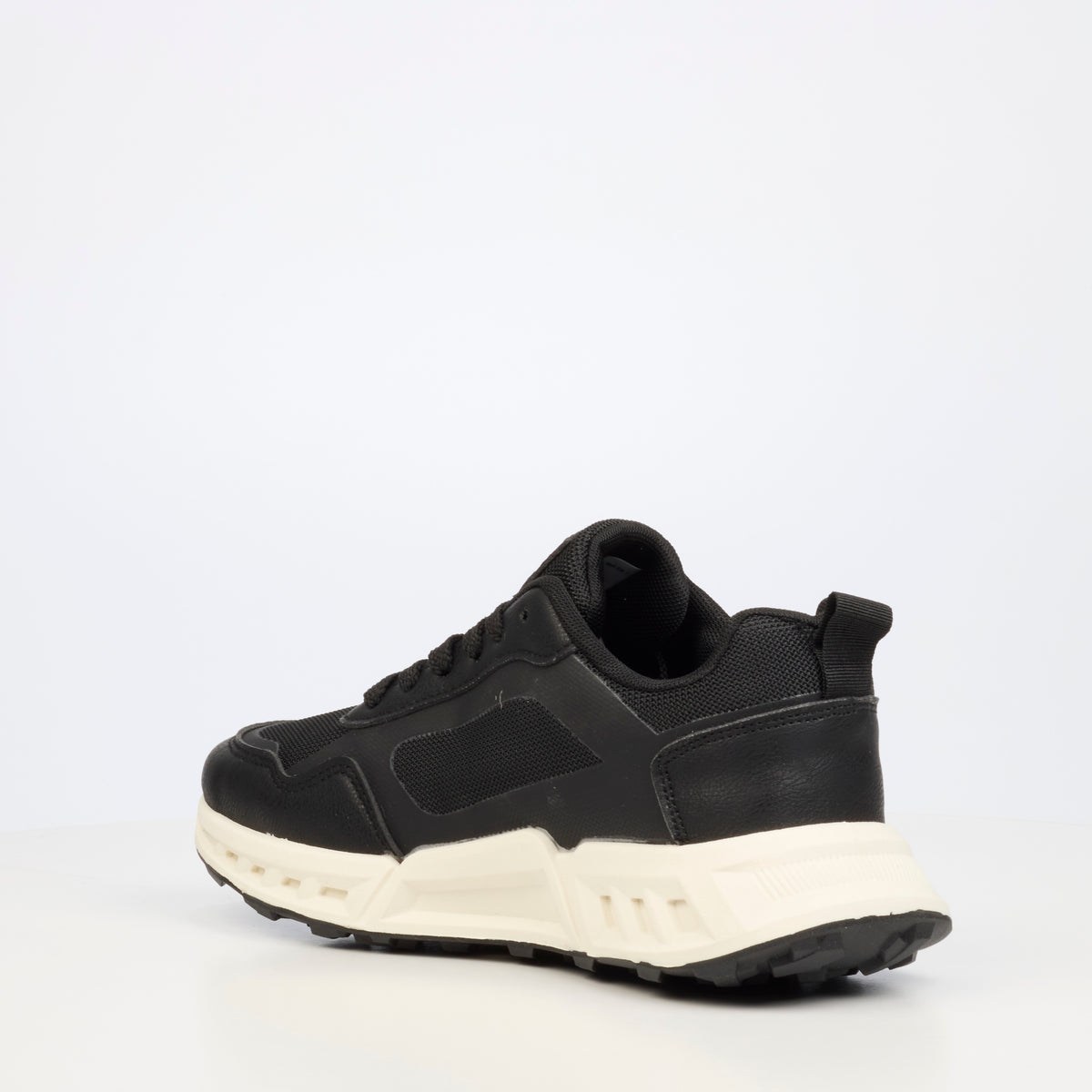 Urbanart Isle 2 Faux Nubuck / Mesh Sneakers - Black