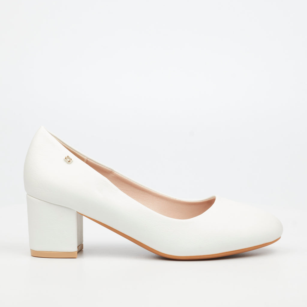 Butterfly Classics Joan 1 Faux Leather Low Courts - White footwear Butterfly Classics