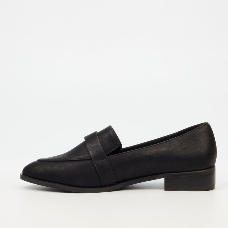 Butterfly Feet Kerene 5 Loafer - Black footwear Butterfly Feet   