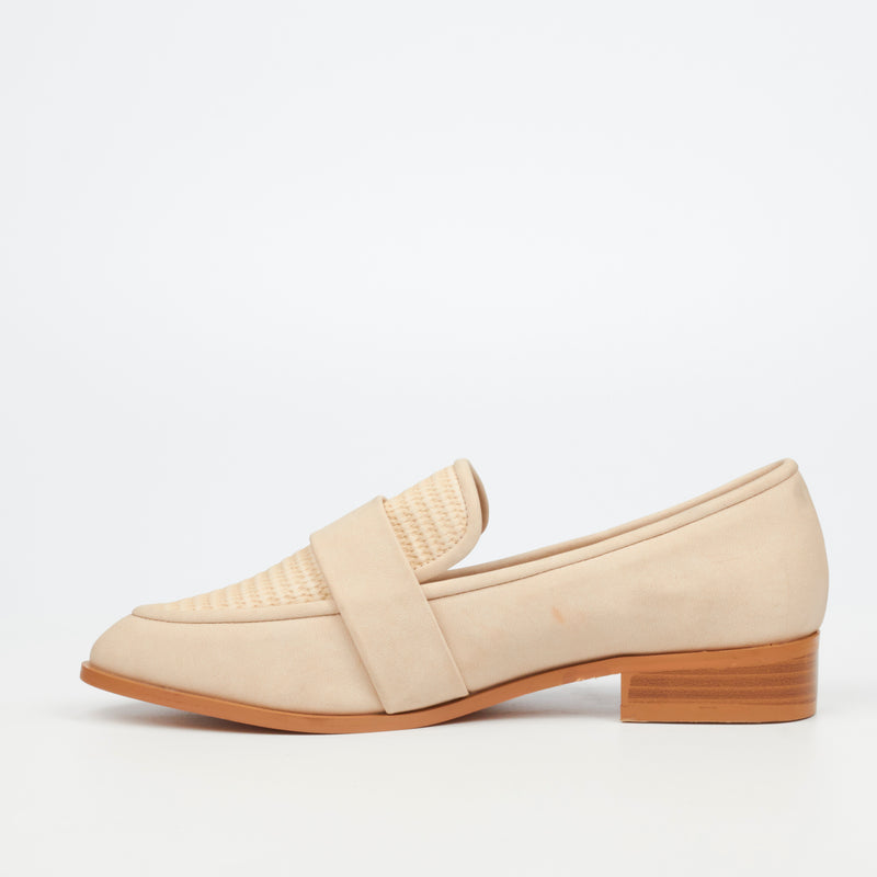 Butterfly Feet Kerene 6 Shoe - Bone footwear Butterfly Feet