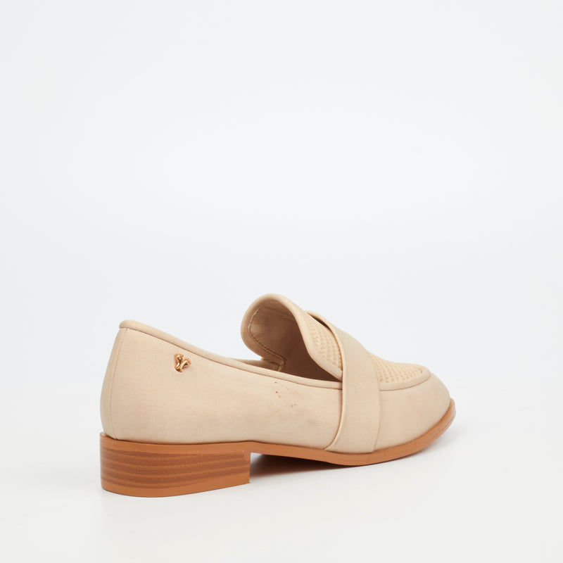Butterfly Feet Kerene 6 Shoe - Bone footwear Butterfly Feet