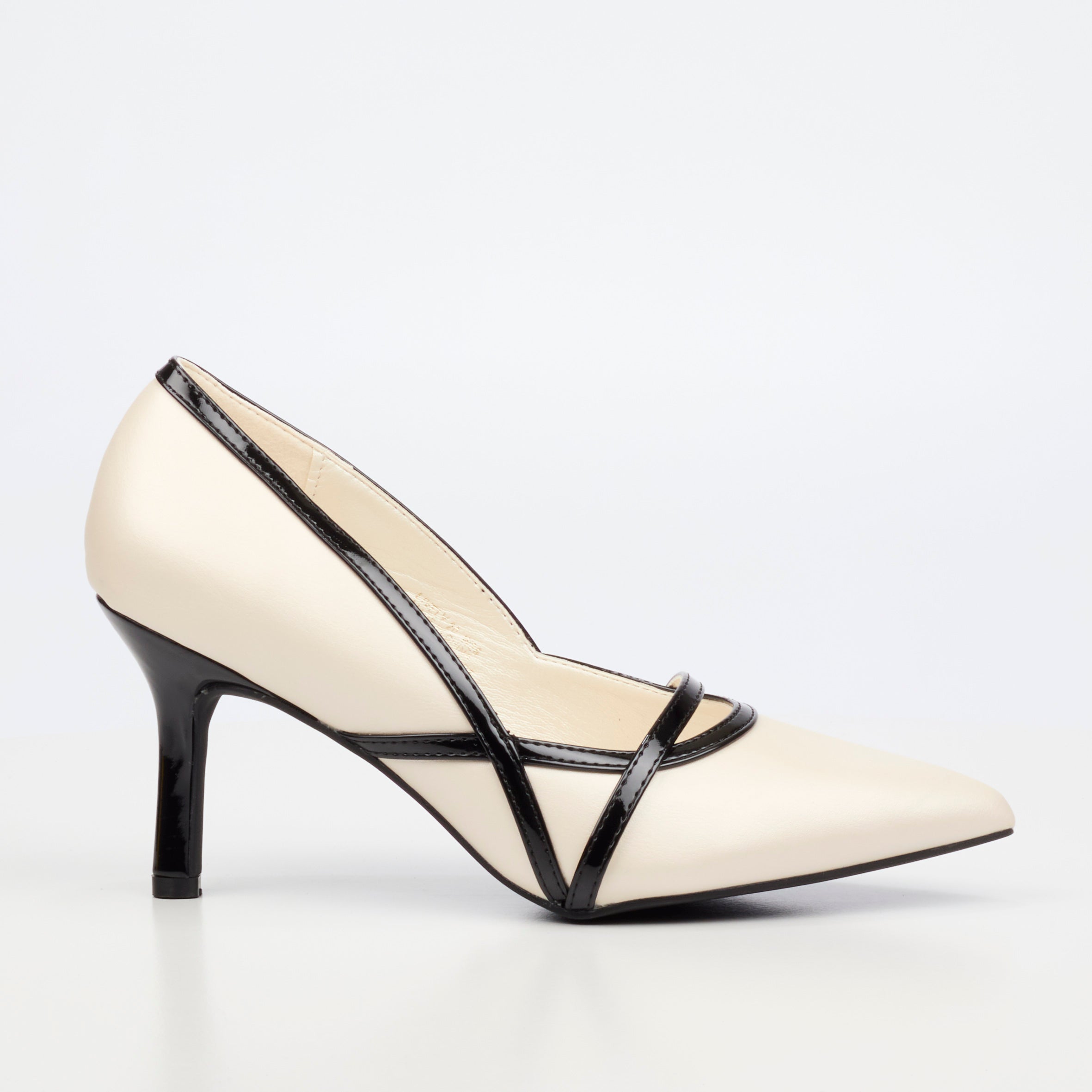 Butterfly Feet Lively 20 Court - Beige footwear Butterfly Feet