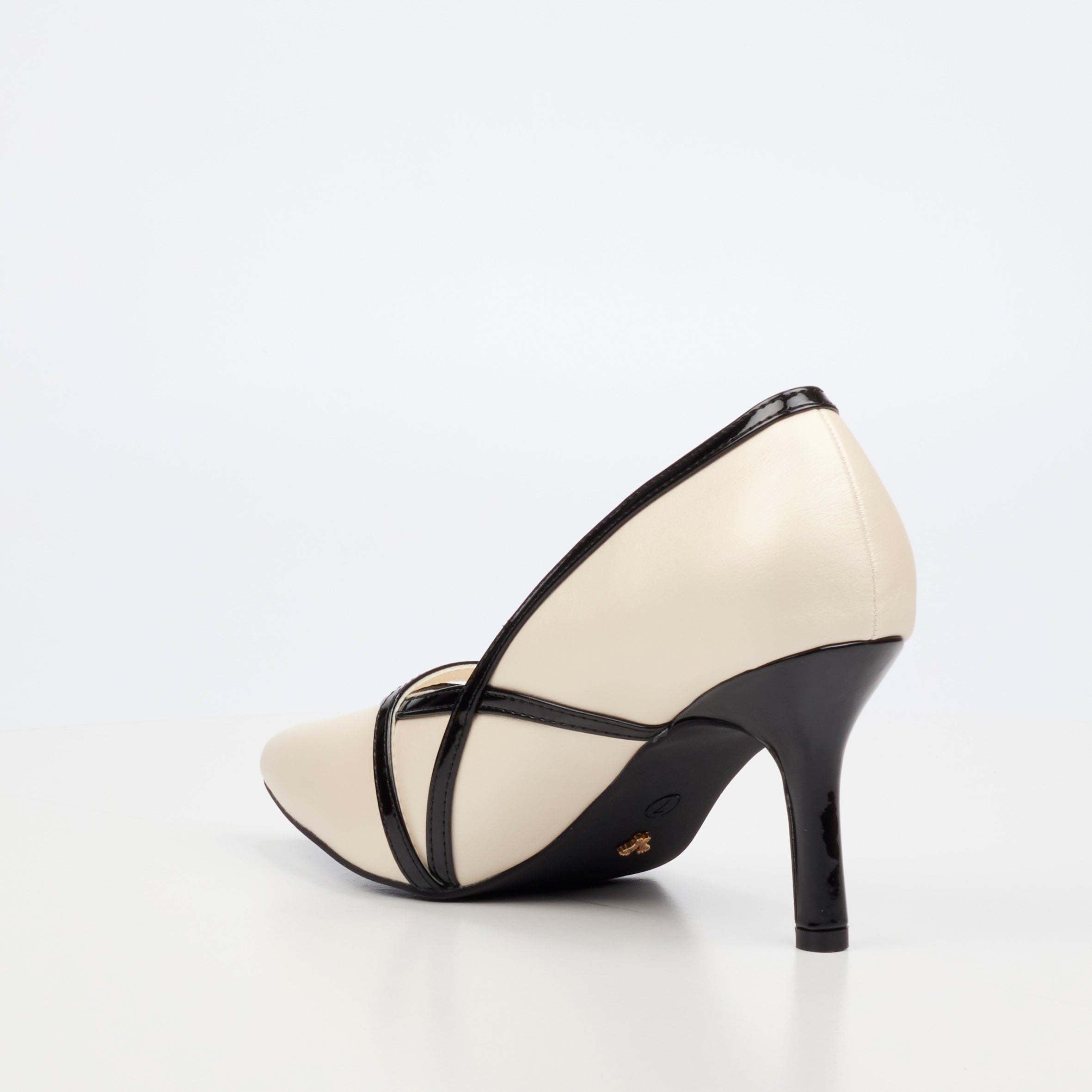 Butterfly Feet Lively 20 Court - Beige footwear Butterfly Feet
