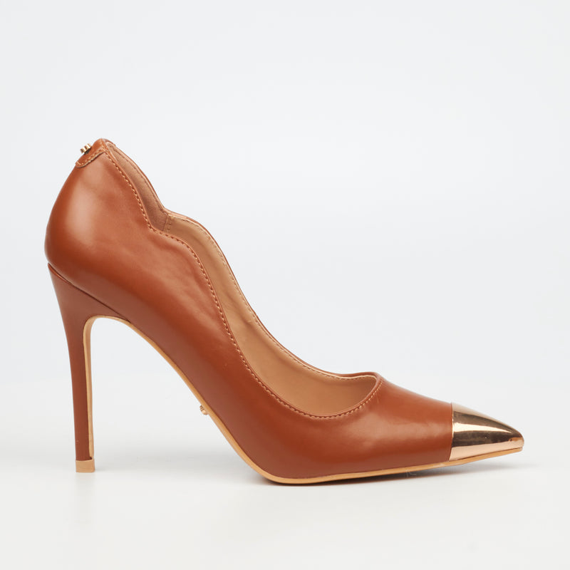 Miss Black Lola 53 Court - Tan footwear Miss Black