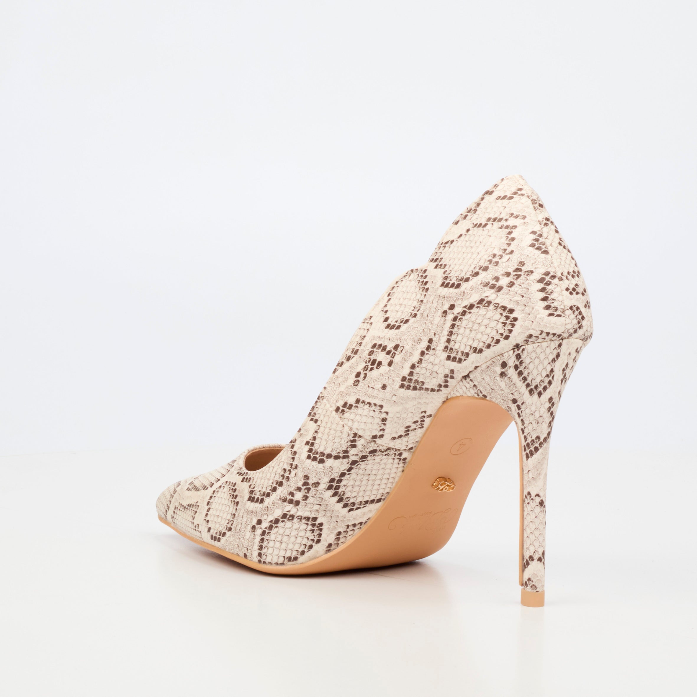 Miss Black Lola 74 Court - Natural footwear Miss Black