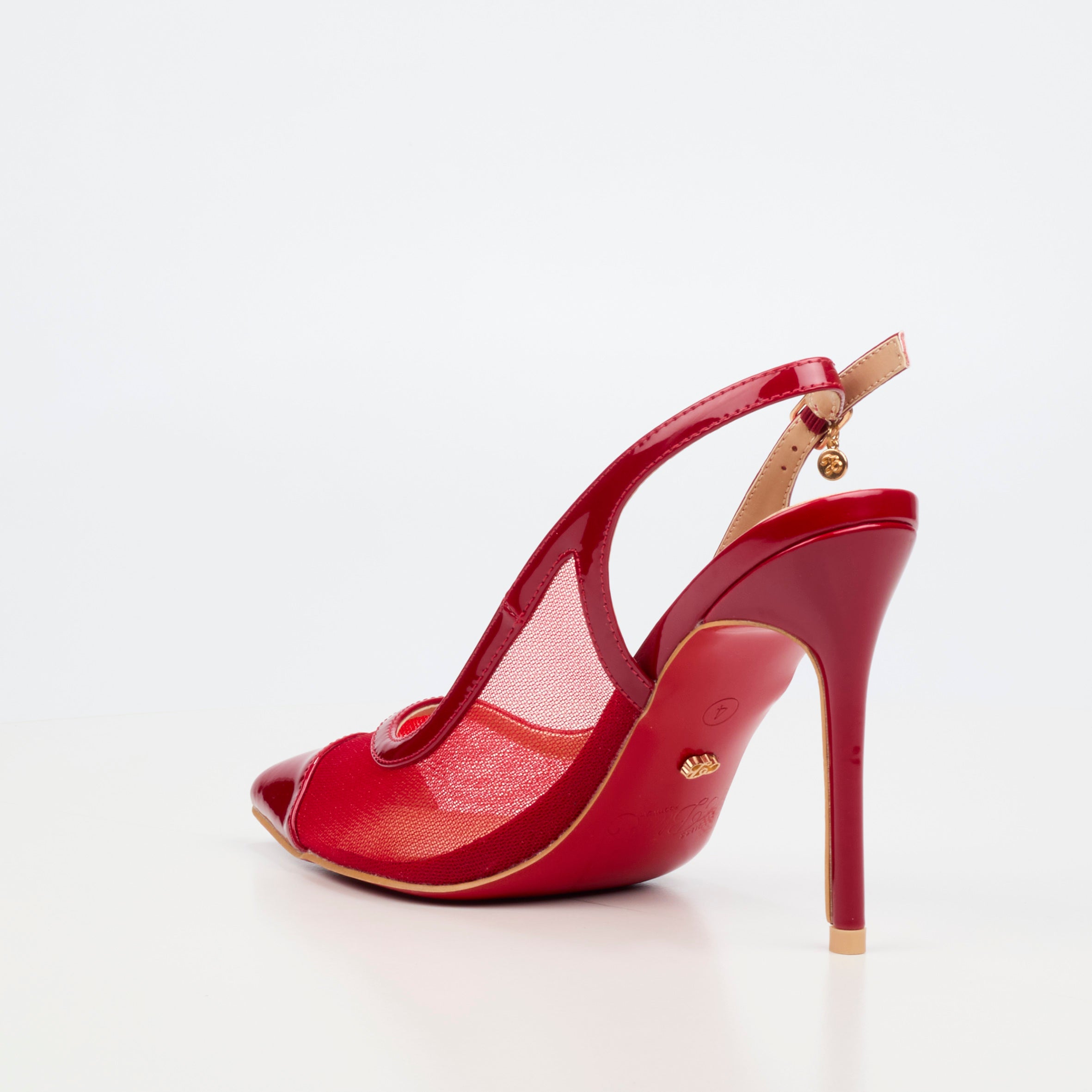 Miss Black Lola 82 Court - Red