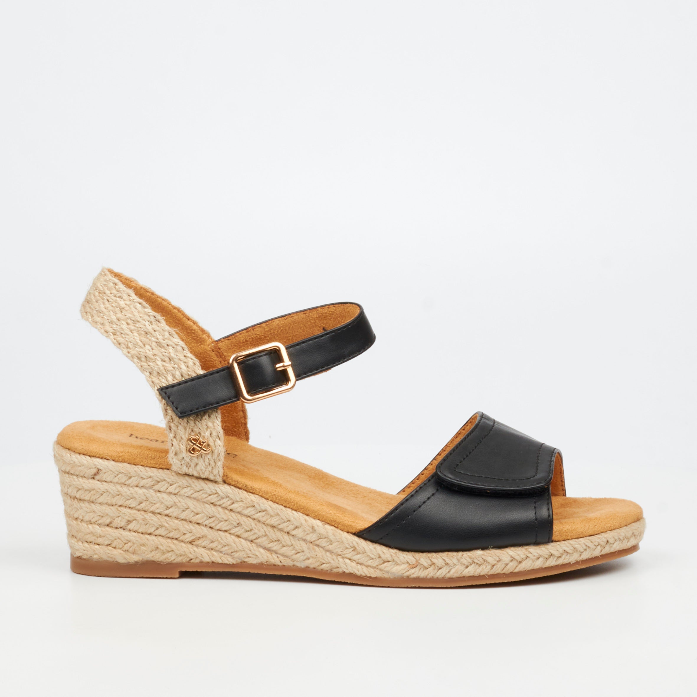 Heart & Sole Meraldi 2 Wedge - Black