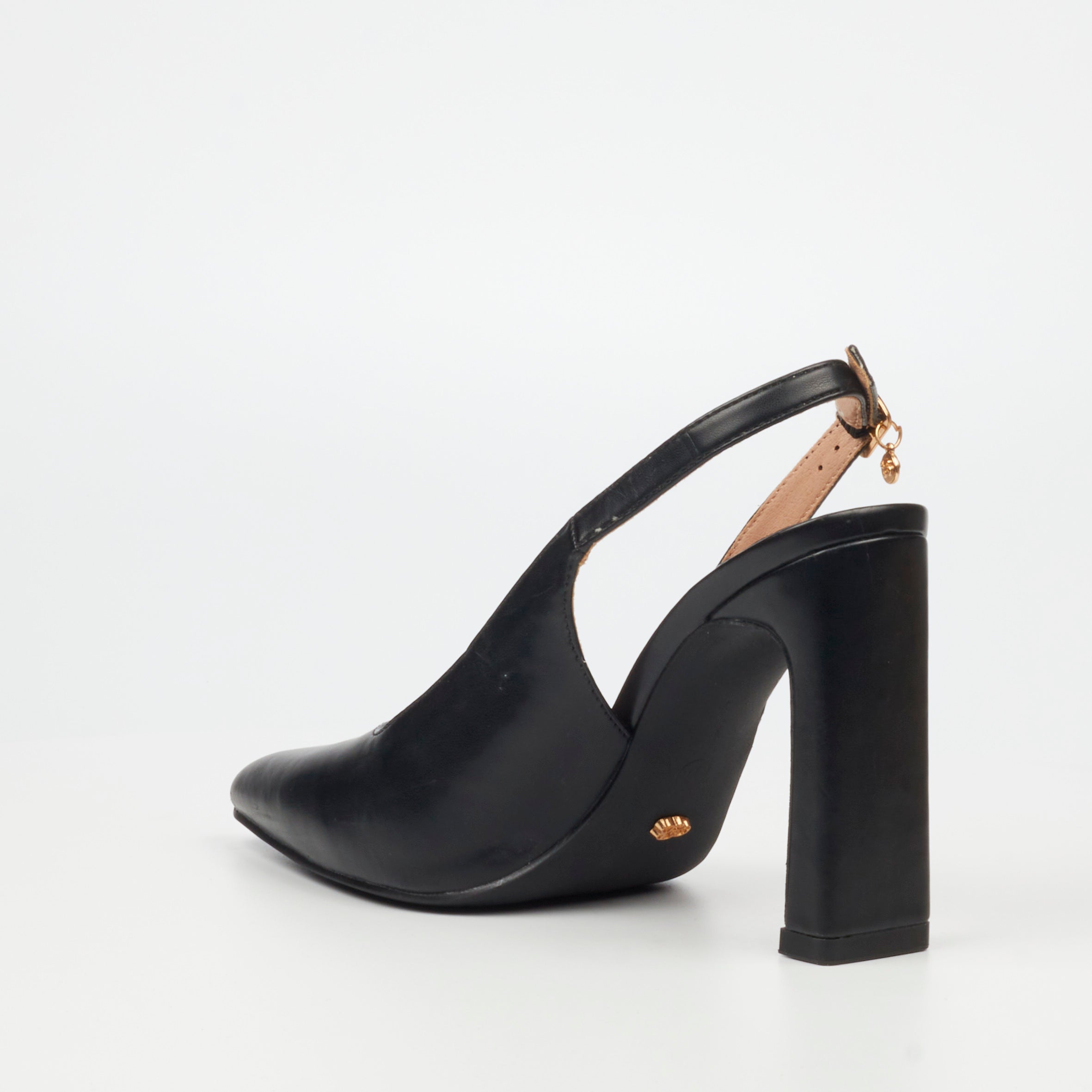 Miss Black Nala 1 Court - Black
