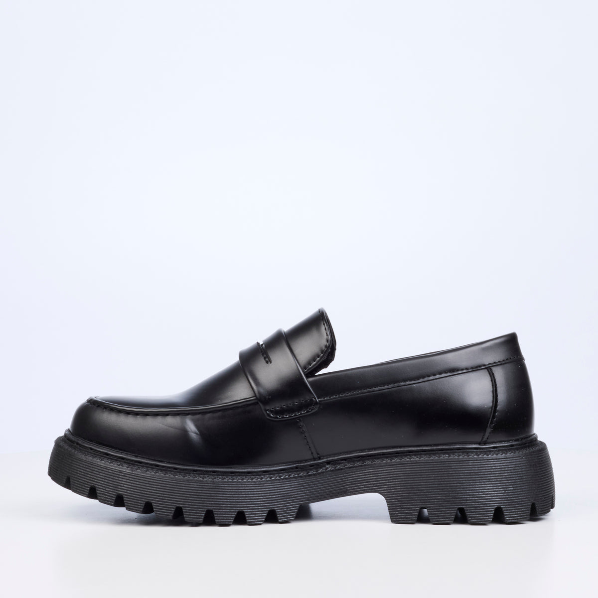 Mazerata Novak 1 Faux Wax Shoe - Black