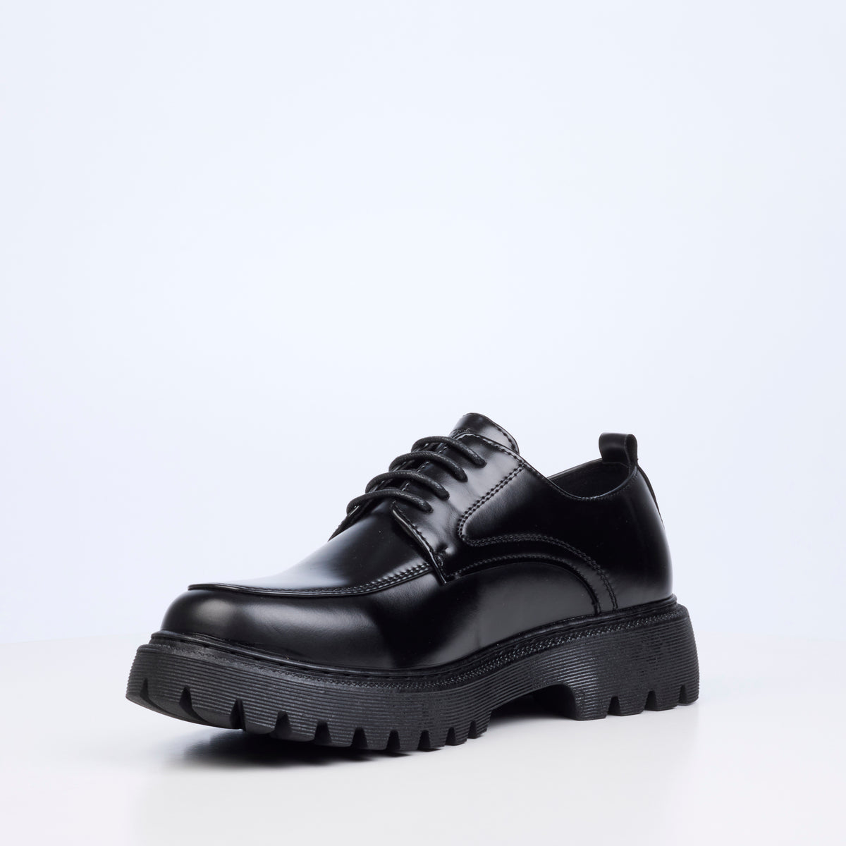 Mazerata Novak 4 Faux Wax Shoe - Black
