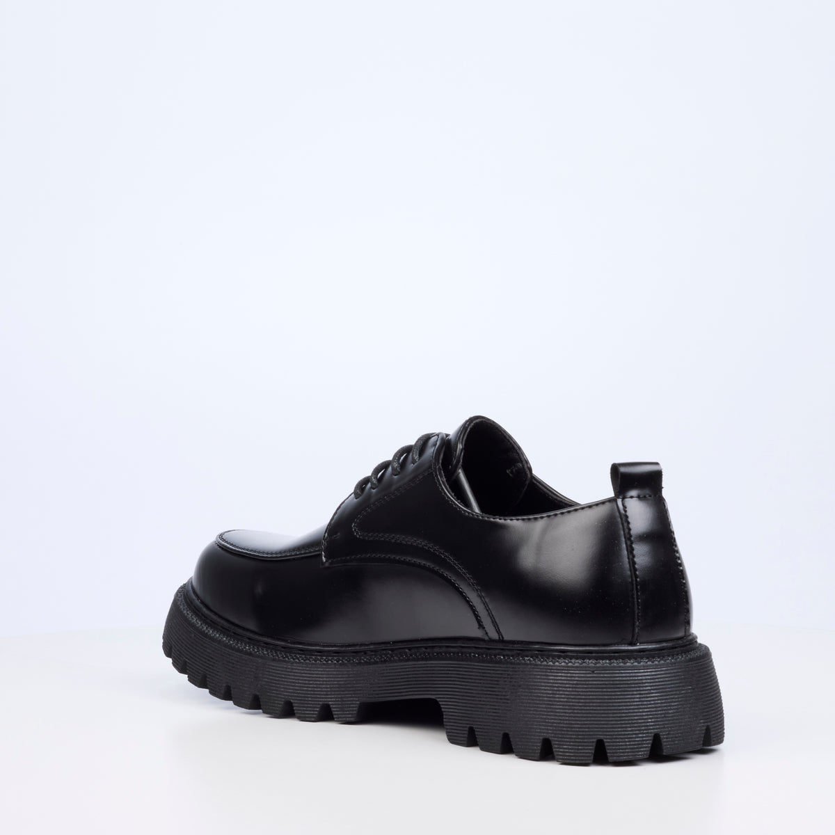 Mazerata Novak 4 Faux Wax Shoe - Black
