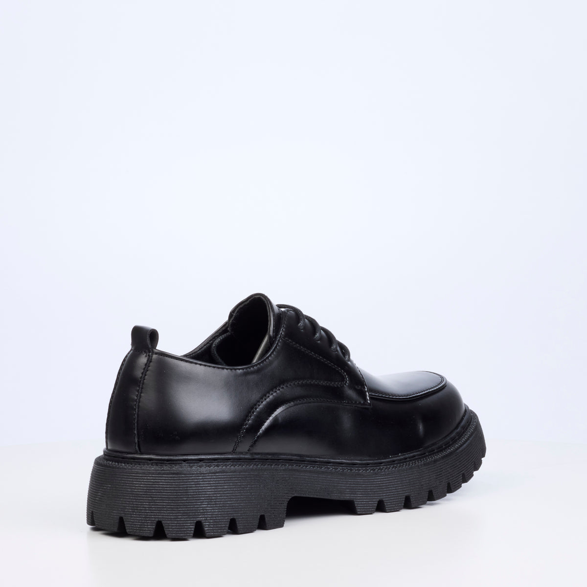 Mazerata Novak 4 Faux Wax Shoe - Black