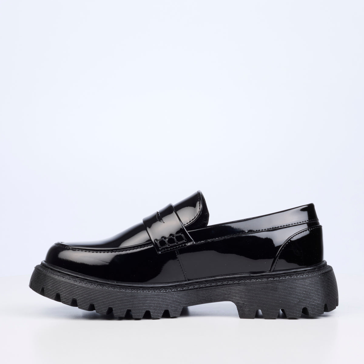 Mazerata Novak 6 Faux Patent Shoe - Black