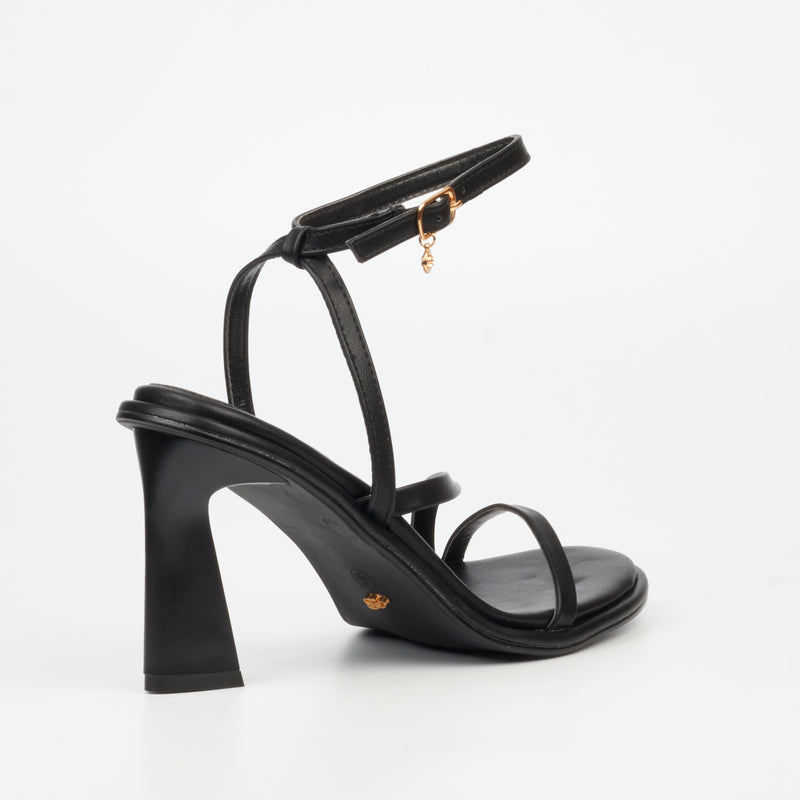 MIss Black Nutella 1 Heel - Black