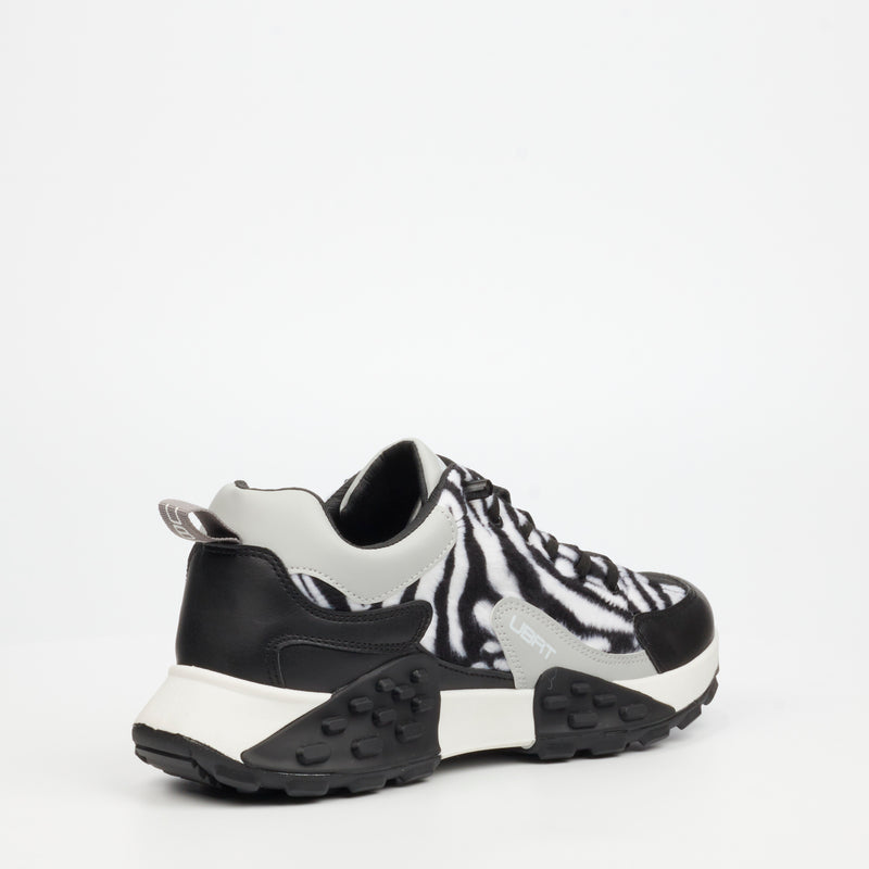 Urbanart Palaid 4 Print Sneaker - Black footwear UBRT
