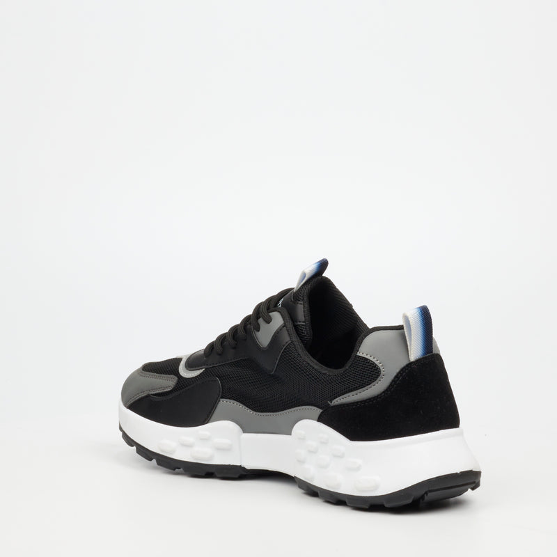 Urbanart Palaid 7 Faux Wax / Mesh Sneaker - Black