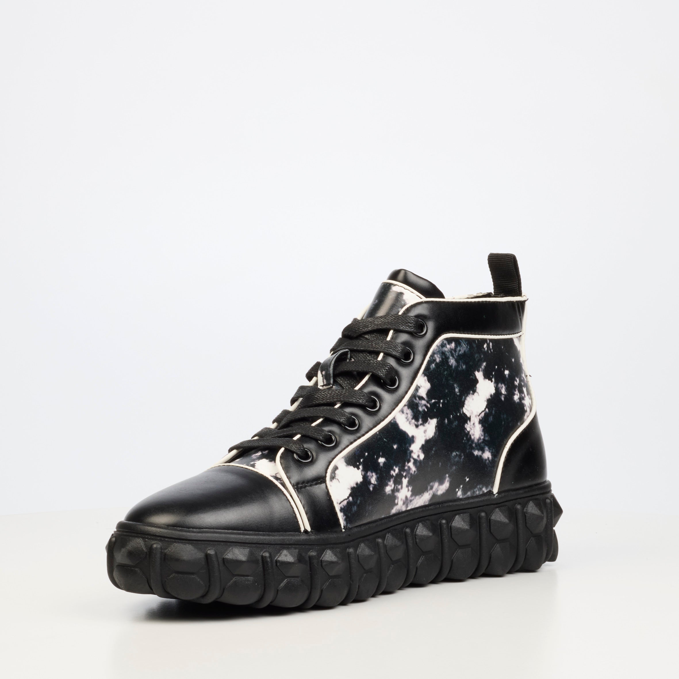 Mazerata Pigale 32 Faux Wax / Print Ankle Boot - Black