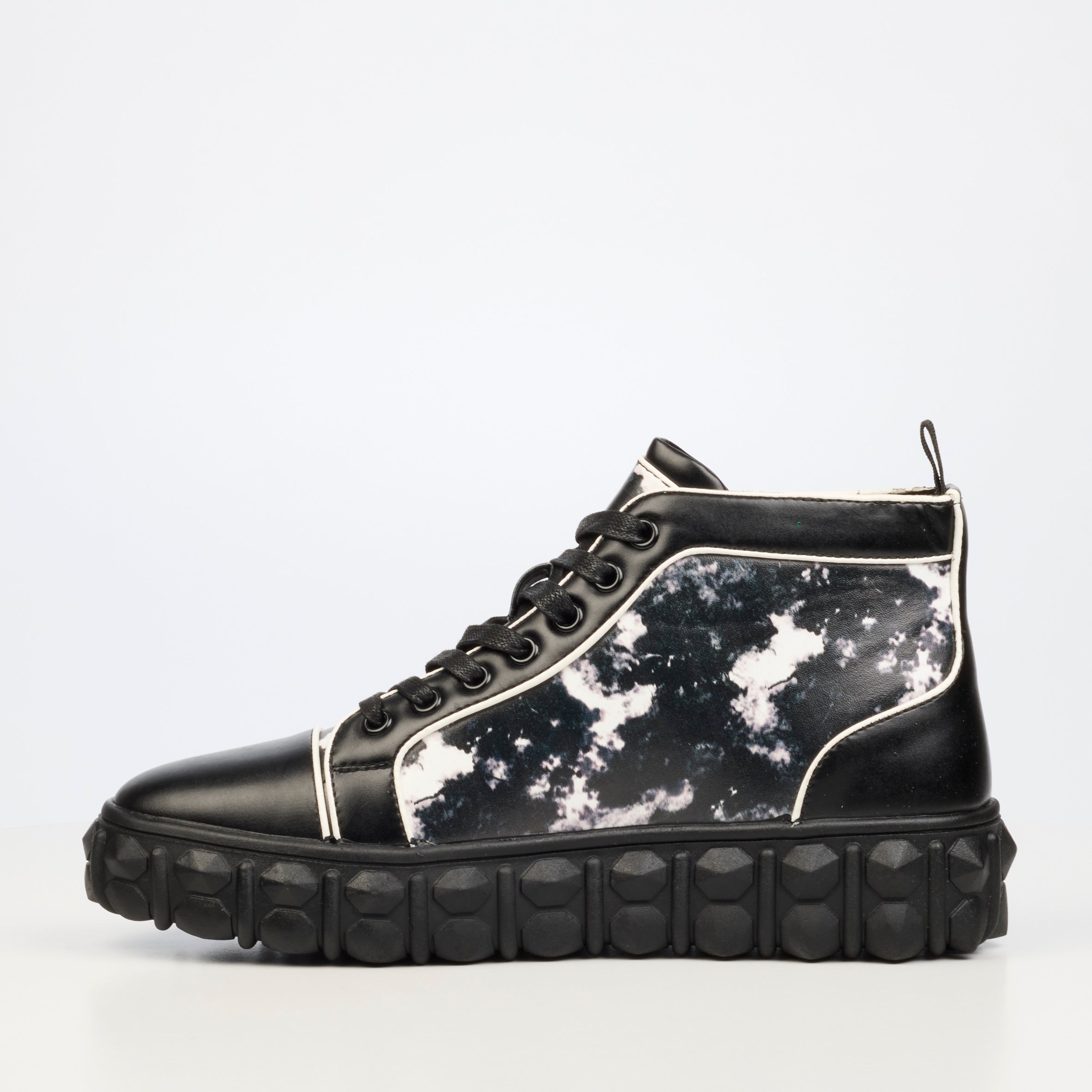 Mazerata Pigale 32 Faux Wax / Print Ankle Boot - Black