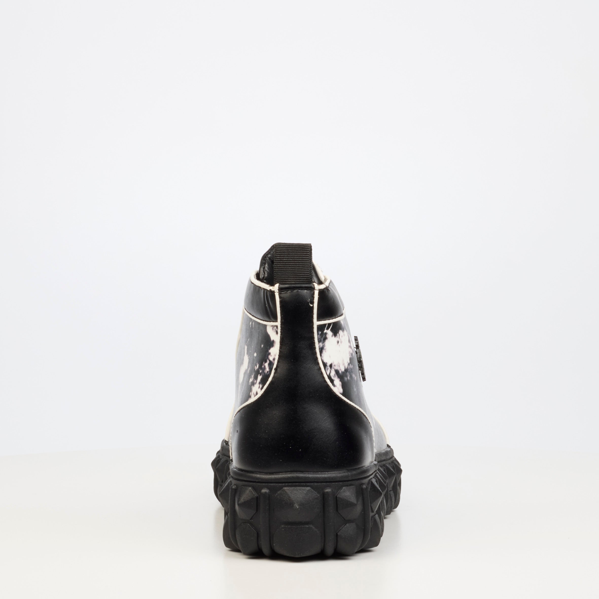 Mazerata Pigale 32 Faux Wax / Print Ankle Boot - Black