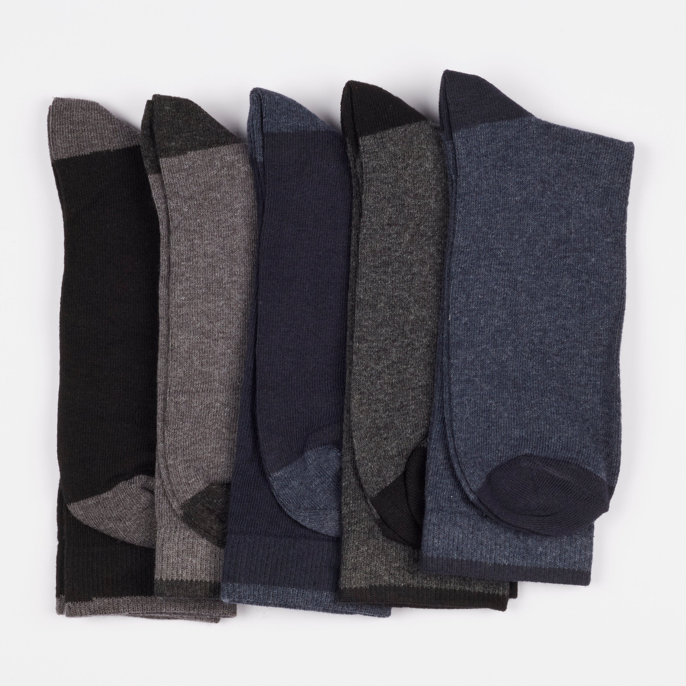 Formal Essentials Value Bundle - Elia 7 Wax Chocolate + 5 pack socks DC.ONE