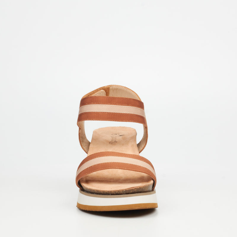 Butterfly Feet Salma 1 Wedge - Tan