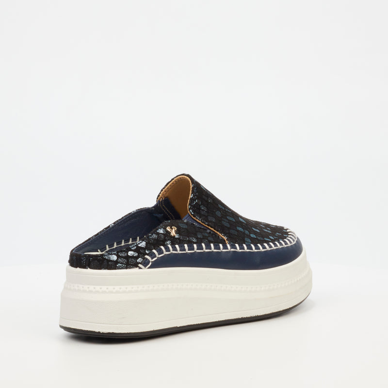 Butterfly Feet Senhora 16 Sneaker - Navy footwear Butterfly Feet   