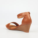 Butterfly Feet Shani 5 Wedge - Tan footwear Butterfly Feet