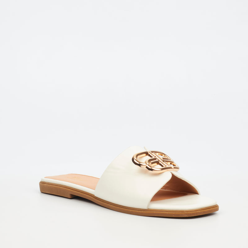 Miss Black Syrup 1 Flat Sandal - White footwear Miss Black   