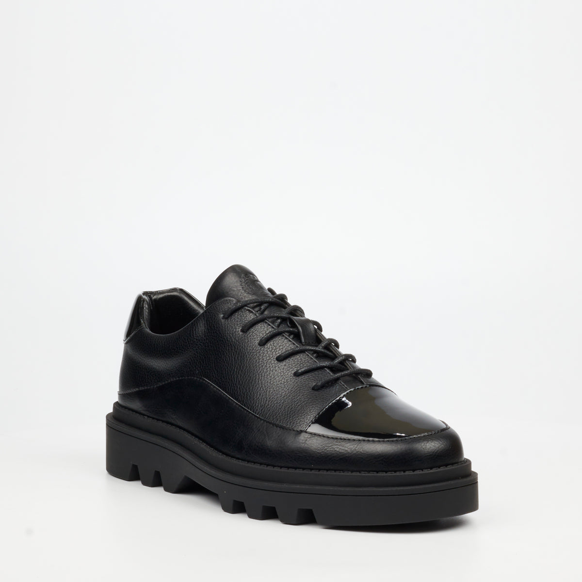 Mazerata Vinchey 79 Faux Wax / Faux Patent Shoe - Black