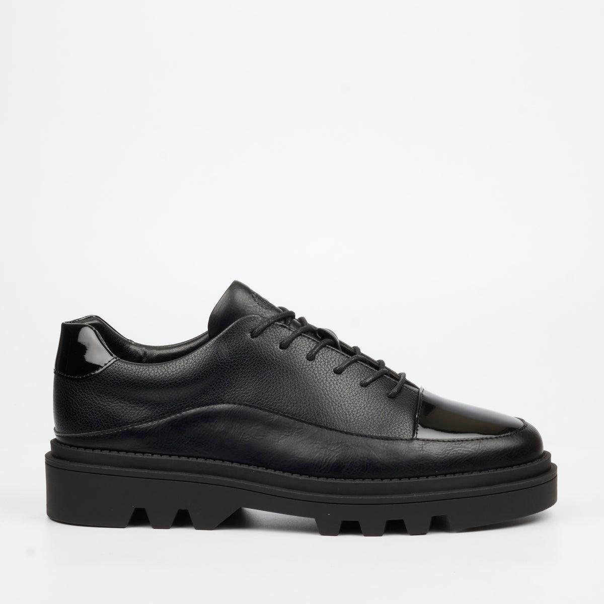 Mazerata Vinchey 79 Faux Wax / Faux Patent Shoe - Black